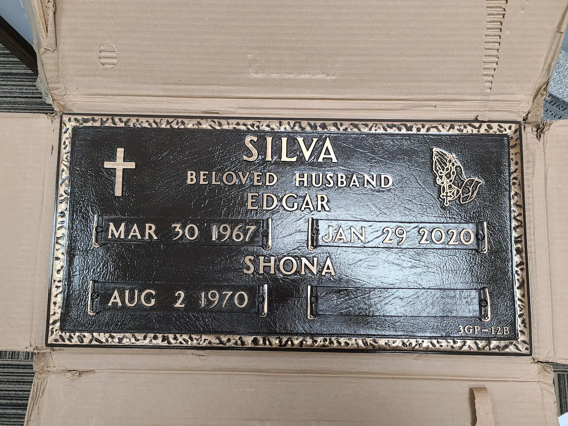 Bronze Cemetery Plaque hand-carved by Cemetery Plaque Shop in NJ — image 9