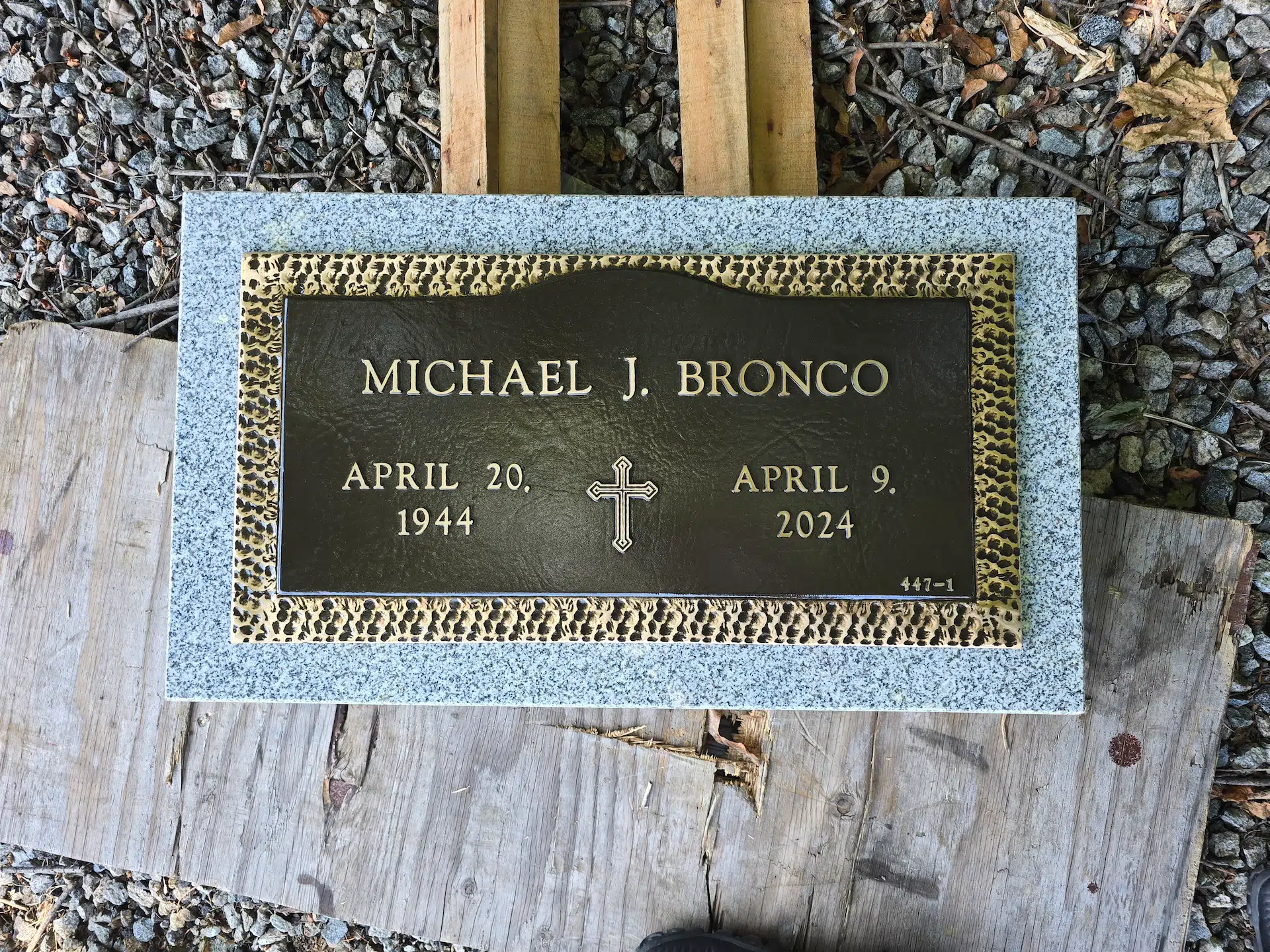 Bronze Cemetery Plaque hand-carved by Cemetery Plaque Shop in NJ — image 3